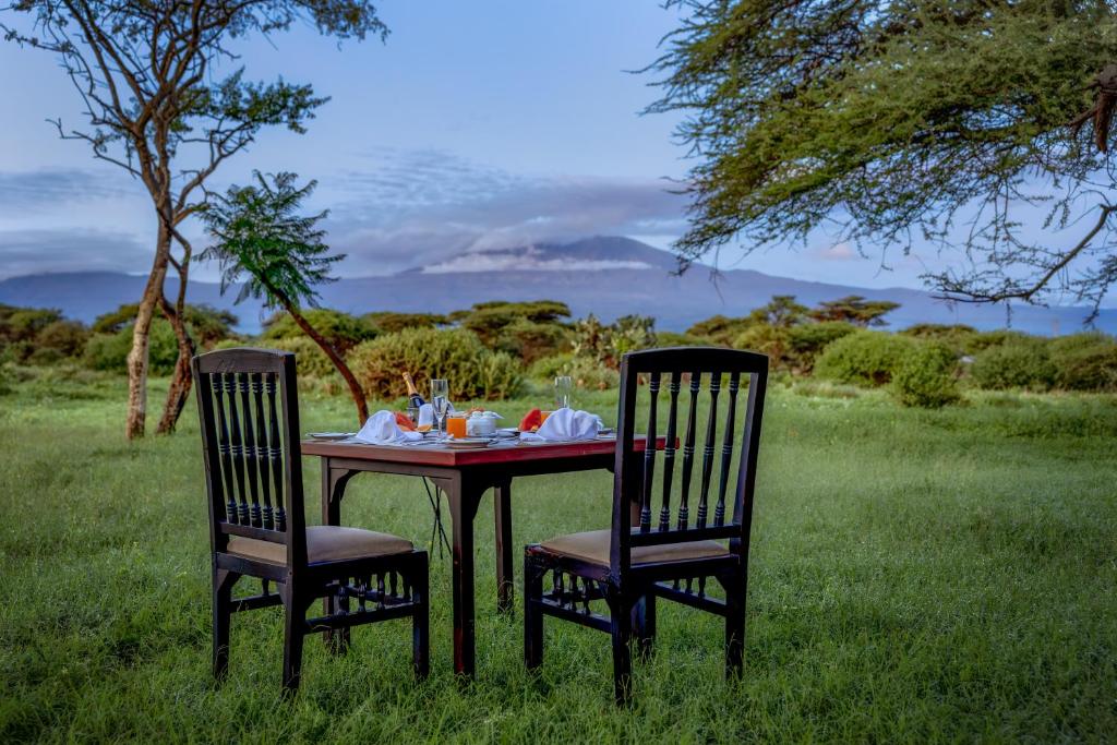 amboseli sopa dining
