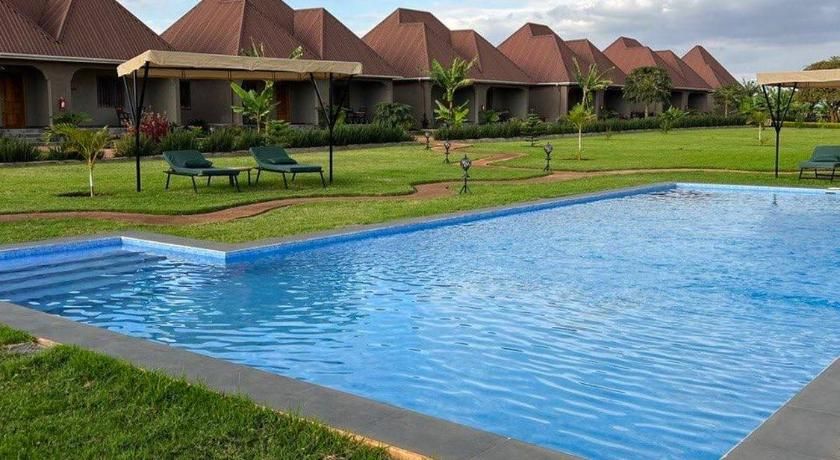 heart and sould lodge swimming pool