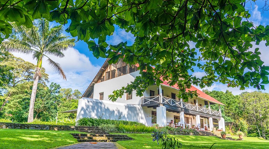 ngaresero lodge outside