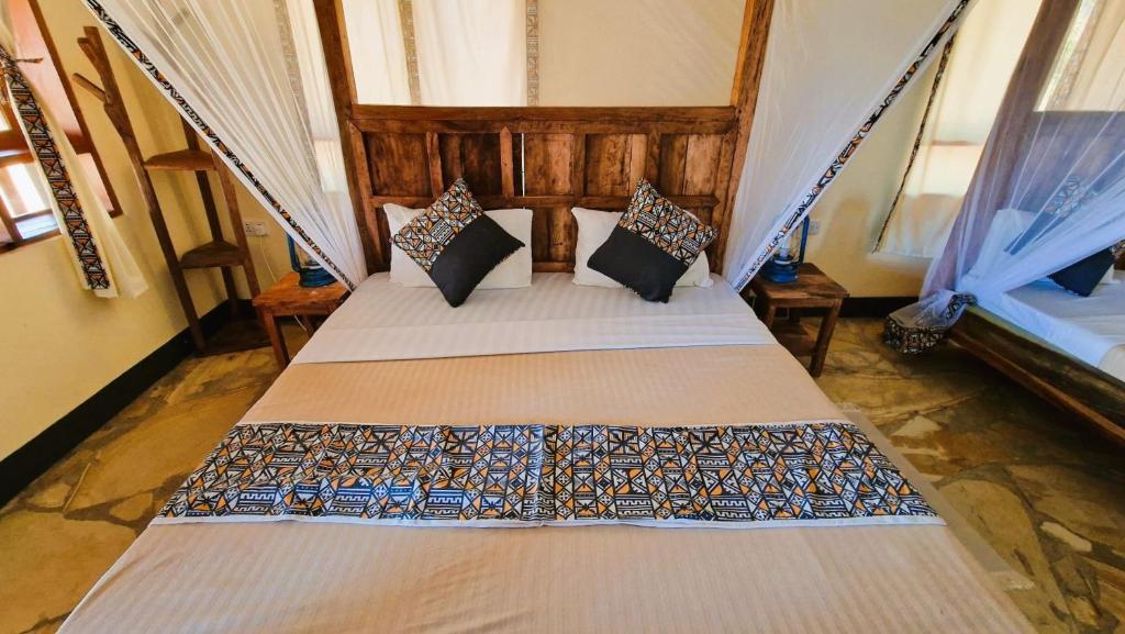 africa safari lake natron rooms