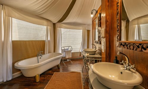 Lake Masek bathroom